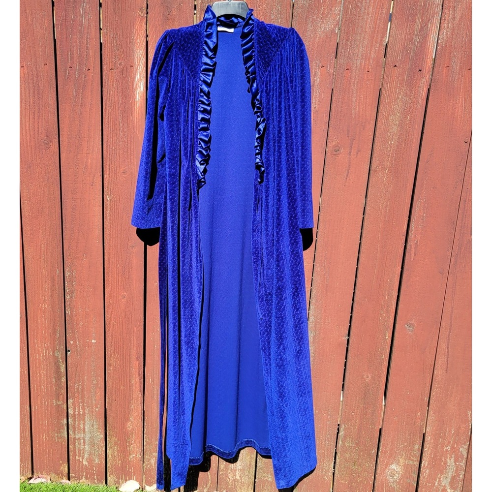 VTG Royal Blue Velour Ruffle Wrap Robe Long Textured Velvet Gown USA Whimsigoth - Picture 7 of 12